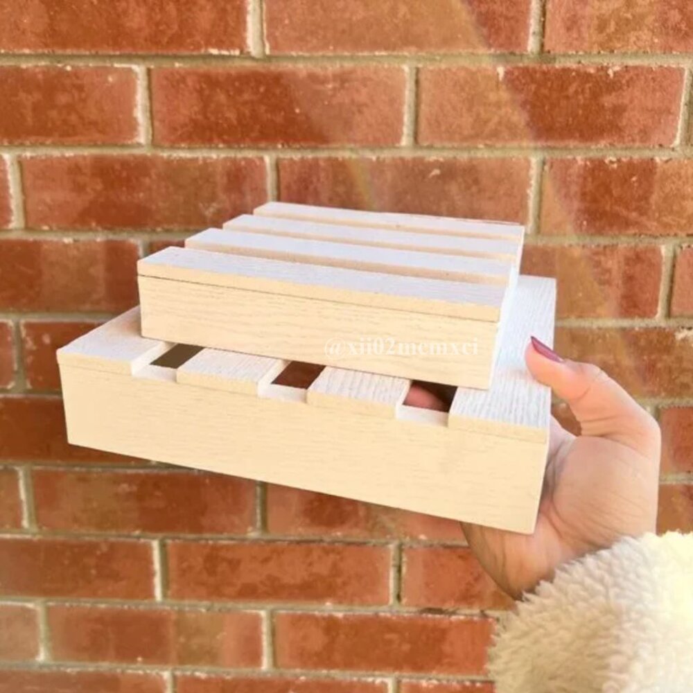 TARGET BULLSEYE PLAYGROUND WOOD RISERS 2PCS